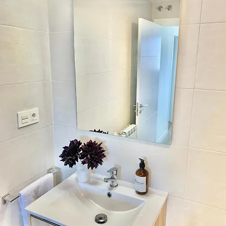 El Pisin De Aviles. Parking / Wifi Apartamento *